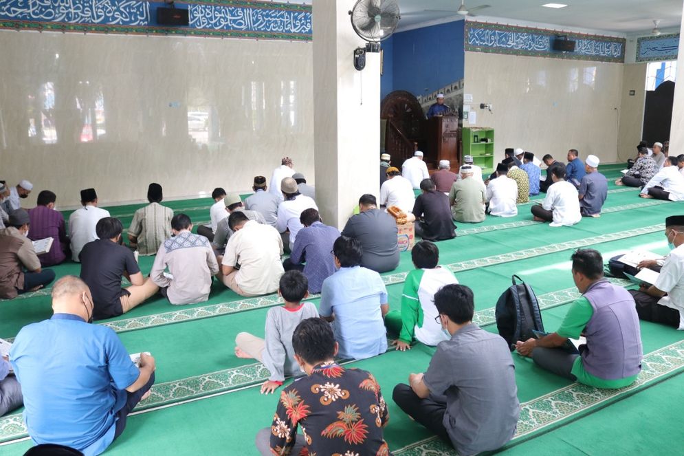 IIB) Darmajaya bekerja sama dengan ACT Lampung menggelar Tarhib Ramadan dan Khataman Al-Qur’an di Masjid Baitul Ilmi. 