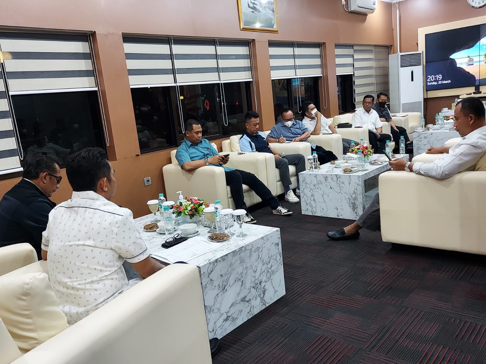 WalinKota Balikpapan Rahmad Mas'ud gelar rapat koordinasi dengan Forum Komunikasi Pimpinan Daerah. Minggu malam (20/03/2022)
