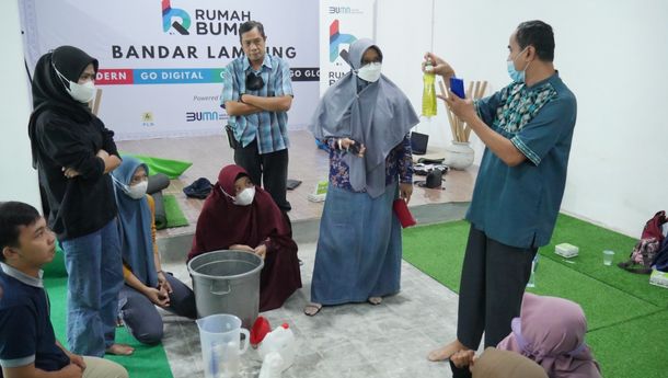 PLN Ajak Warganet Beli Produk UMKM Binaan Rumah BUMN lewat Aplikasi PaDi UMKM