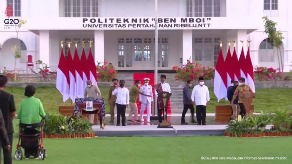 Presiden-Jokowi-Resmikan-Politeknik-Universitas-Pertahanan-di-NTT-1024x576.jpeg