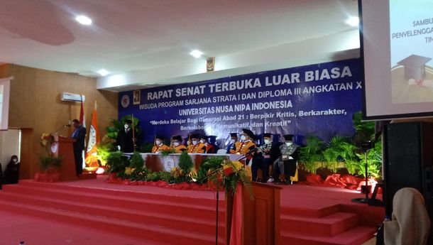 428 Lulusan Universitas Nusa Nipa Indonesia  Diwisudakan