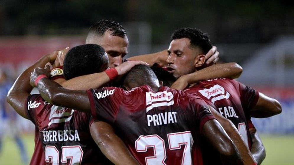 A-BALI UNITED.jpeg