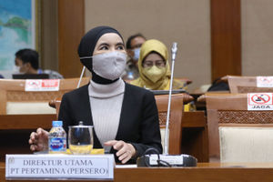 Dirut Pertamina Raker DPR .jpg