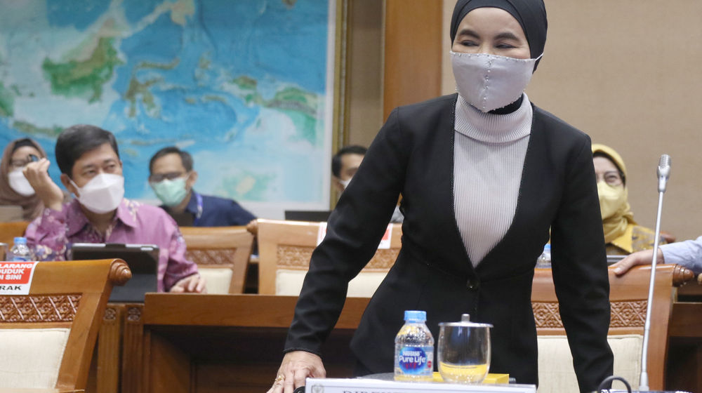 Dirut Pertamina Raker DPR.jpg