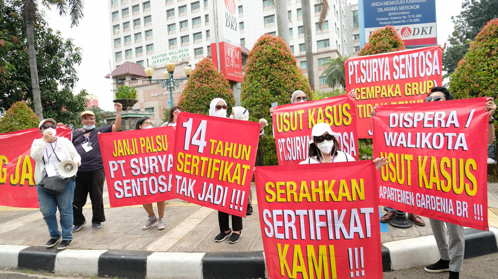 Warga Apartemen Geruduk Kantor Walikota Jaksel.jpg