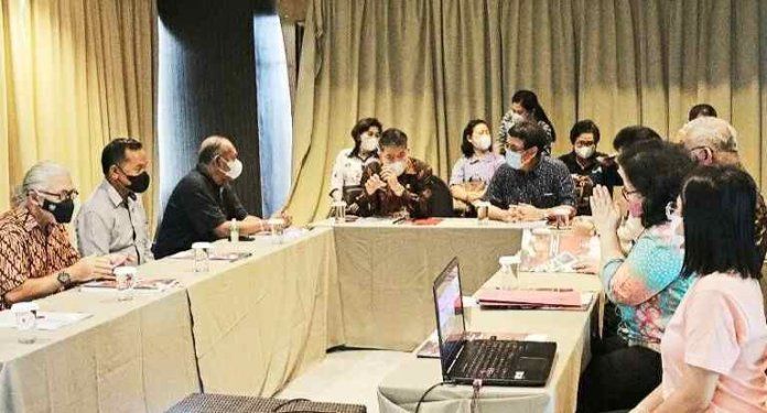 Rapat Pemprov Sulut terkait kepariwisataan di Sulut. (Foto:Istimewa)
