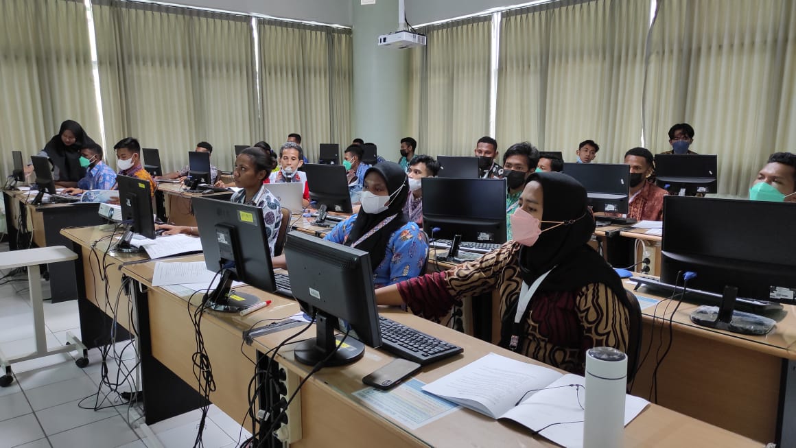 Wina Febriyanti La Dini, kelahiran Fakfak, Papua yang berusaha mencapai mimpinya untuk melanjutkan pendidikan.