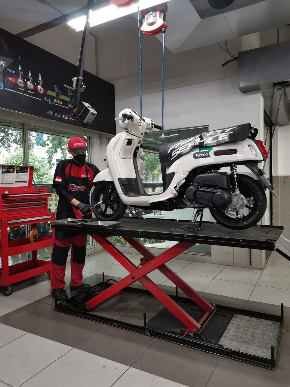 Semakin unggul, motor skutik 125 cc ini juga memiliki biaya perawatan yang terjangkau bagi para penggunanya.