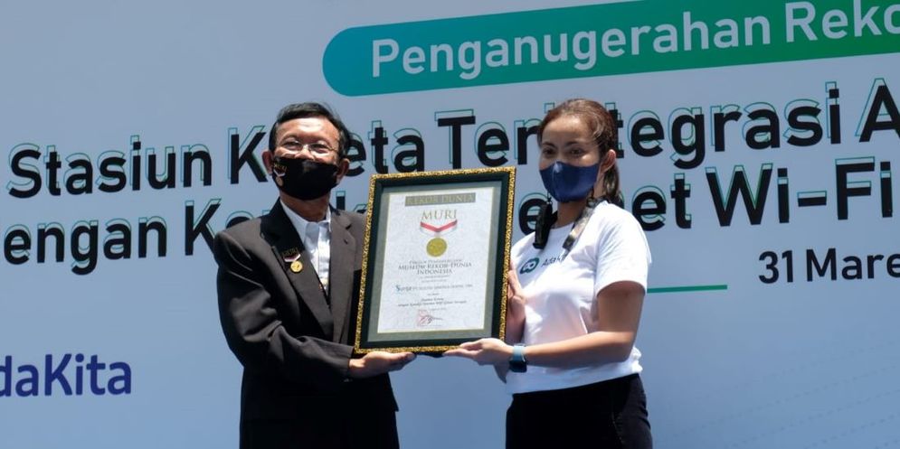 Layanan Free WiFi AdaKita di Stasiun Bogor meraih rekor MURI