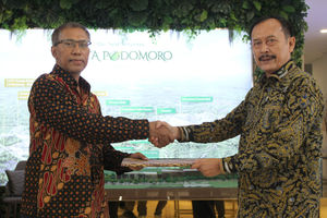 Podomoro Tenjo Seremoni - Panji 1.jpg