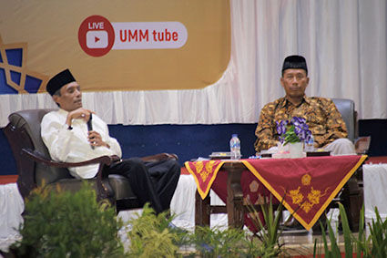 Mantan Ketua PWM Jatim pada Kajian Ramadan UMM: Berintegritas Ciri Takwa
