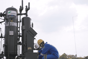 Karyawan SICO tengah beraktivitas.png