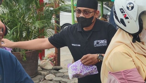 SMSI Bandar Lampung, Forwako, dan ACT Kolaborasi Berbagi Menu Berbuka Puasa