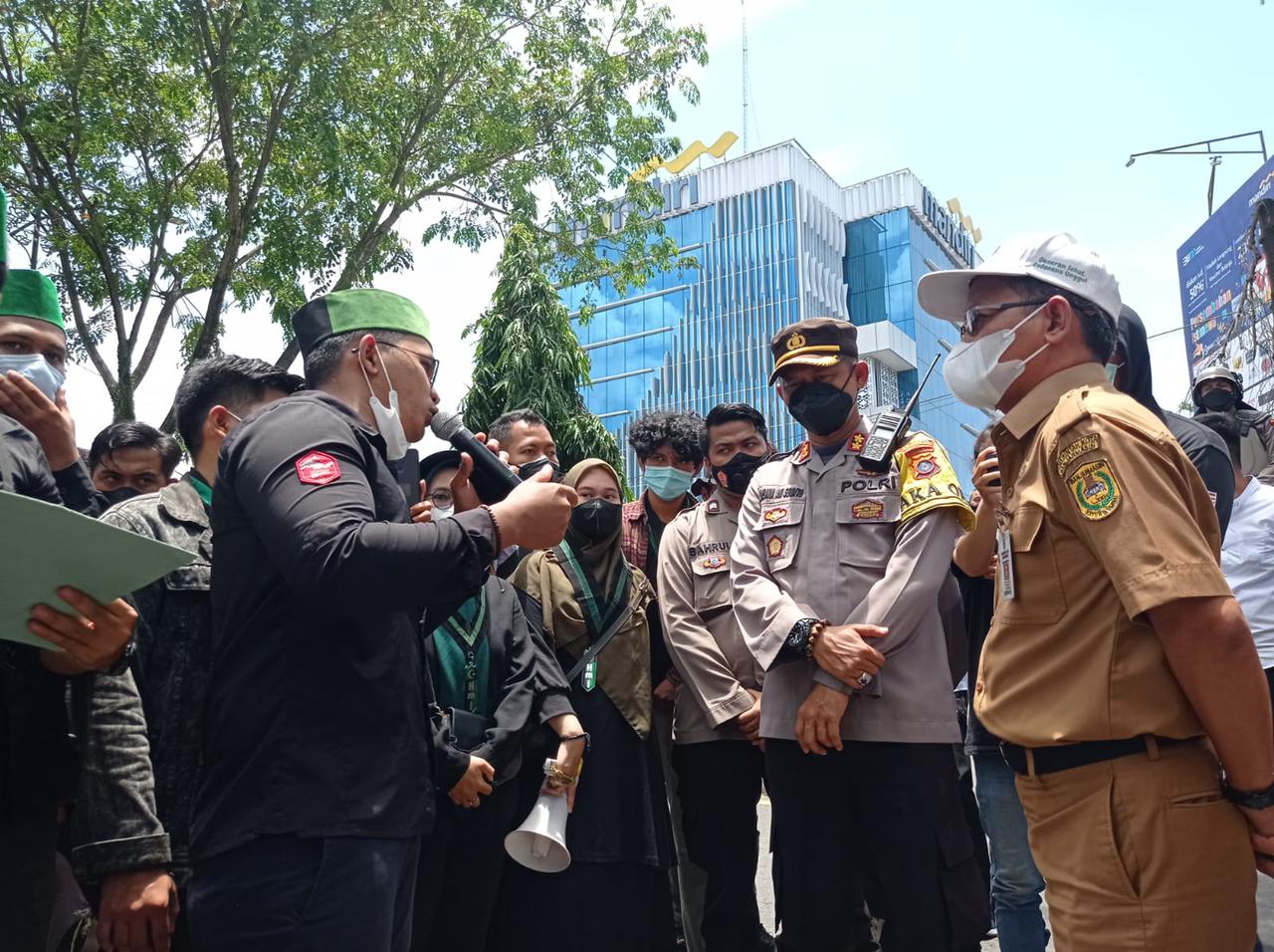 Aksi HMI Banjarmasin belum lama tadi.