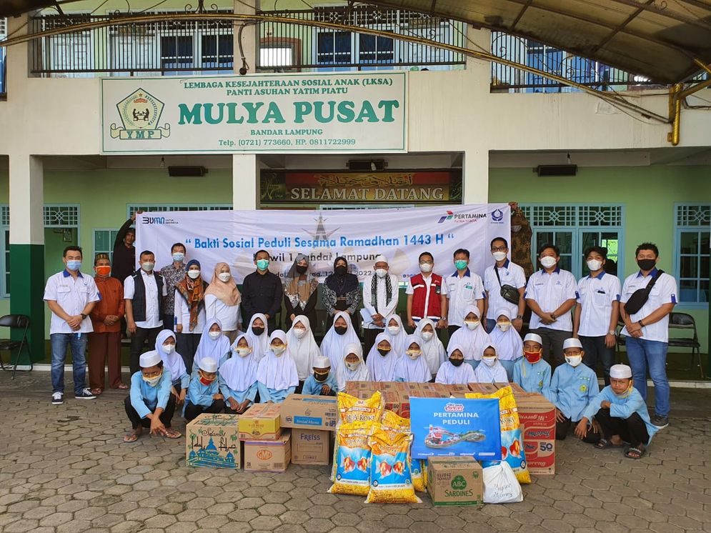 Pertamina Patra Niaga Sumbagsel bersama dengan DPC Lampung Hiswana Migas Korwil I Bandar Lampung melaksanakan kegiatan Bakti Sosial Peduli Sesama di Panti Asuhan Mulya Pusat.