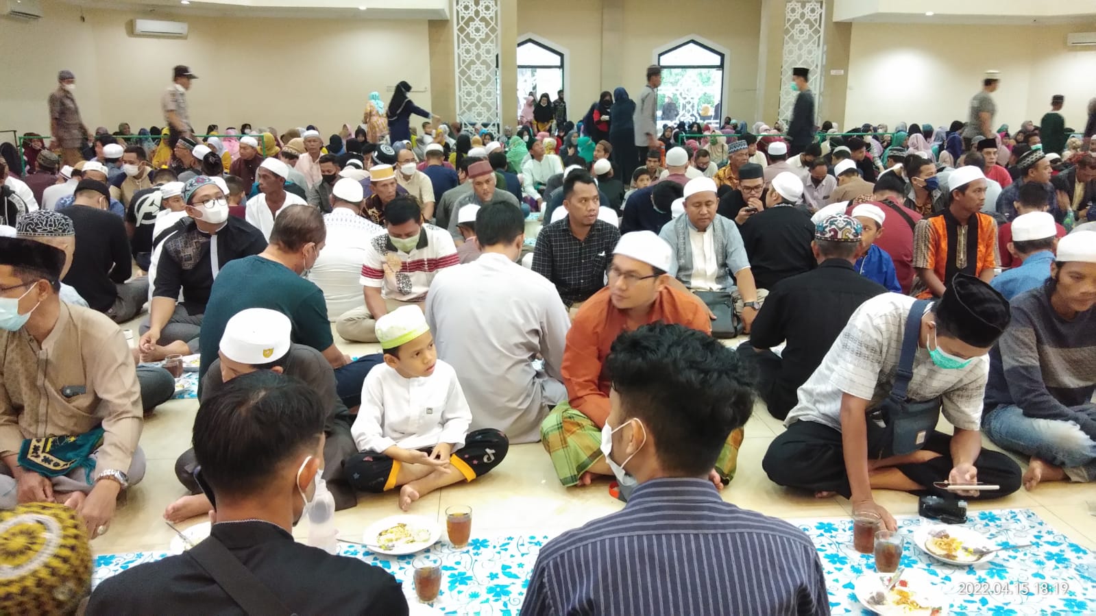 Suasana berbuka puasa bersama DPW IPI Kalsel