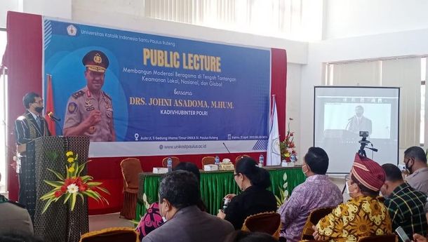 Kadiv Hubinter Mabes Polri Beri Kuliah Umum di Unika St Paulus Ruteng