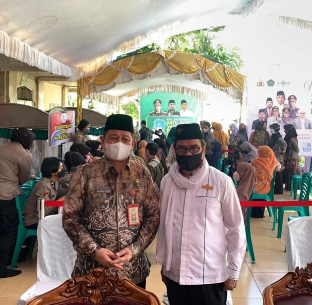 Ketua PWNU Abdul Hasib Salim memastikan Vaksinasi di siang hari tidak membatalkan puasa.