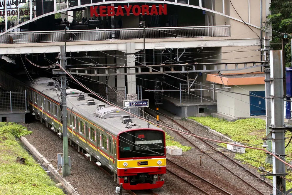 Mudik menggunakan transportasi kereta api