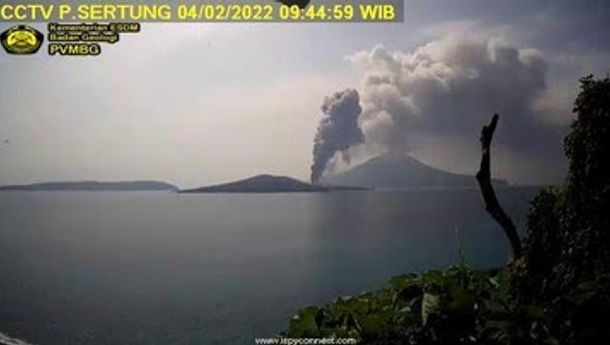 Status Gunung Anak Krakatau Naik Jadi Siaga