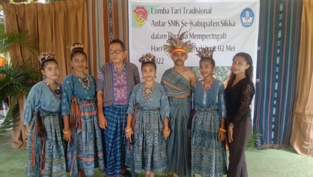 SMK Santo Thomas Raih Juara 1 Lomba Tari Tradisional Tingkat SMK di Kabupaten Sikka