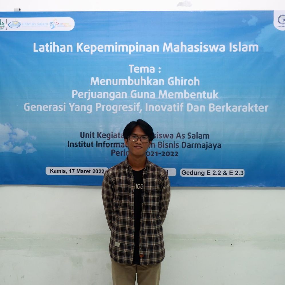 Andi Mochammad Fachurozhy Rifantara, mahasiswa Prodi IIB Darmajaya lolos dalam Program SIB GNIK Batch 2 tahun 2022.