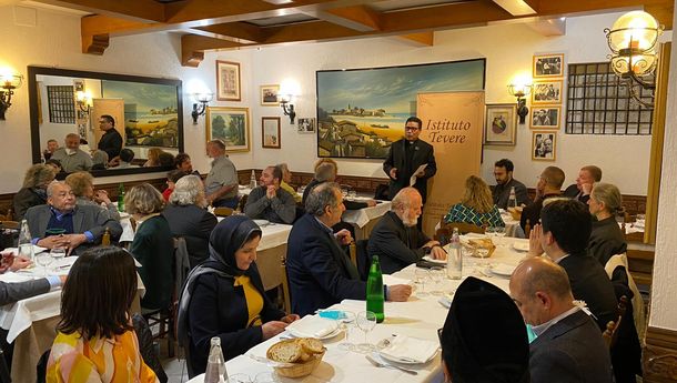 Padre Marco SVD Hadir dan Beri Kata Sambutan dalam Acara Berbuka Puasa di Dekat Vatikan