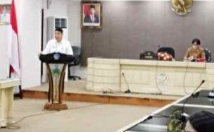 Sekdaprov Asiano Gamy Kawatu saat rakor. (Foto:Istimewa)