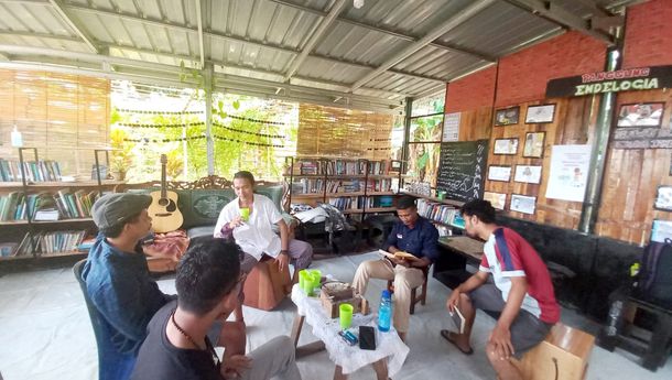 Taman Baca 'Anak Merdeka' di Ende, Tempat Ilmu dan Asa Bakat Anak-Anak