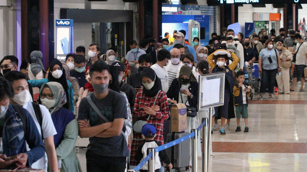 Puncak Mudik Bandara - Panji 1.jpg