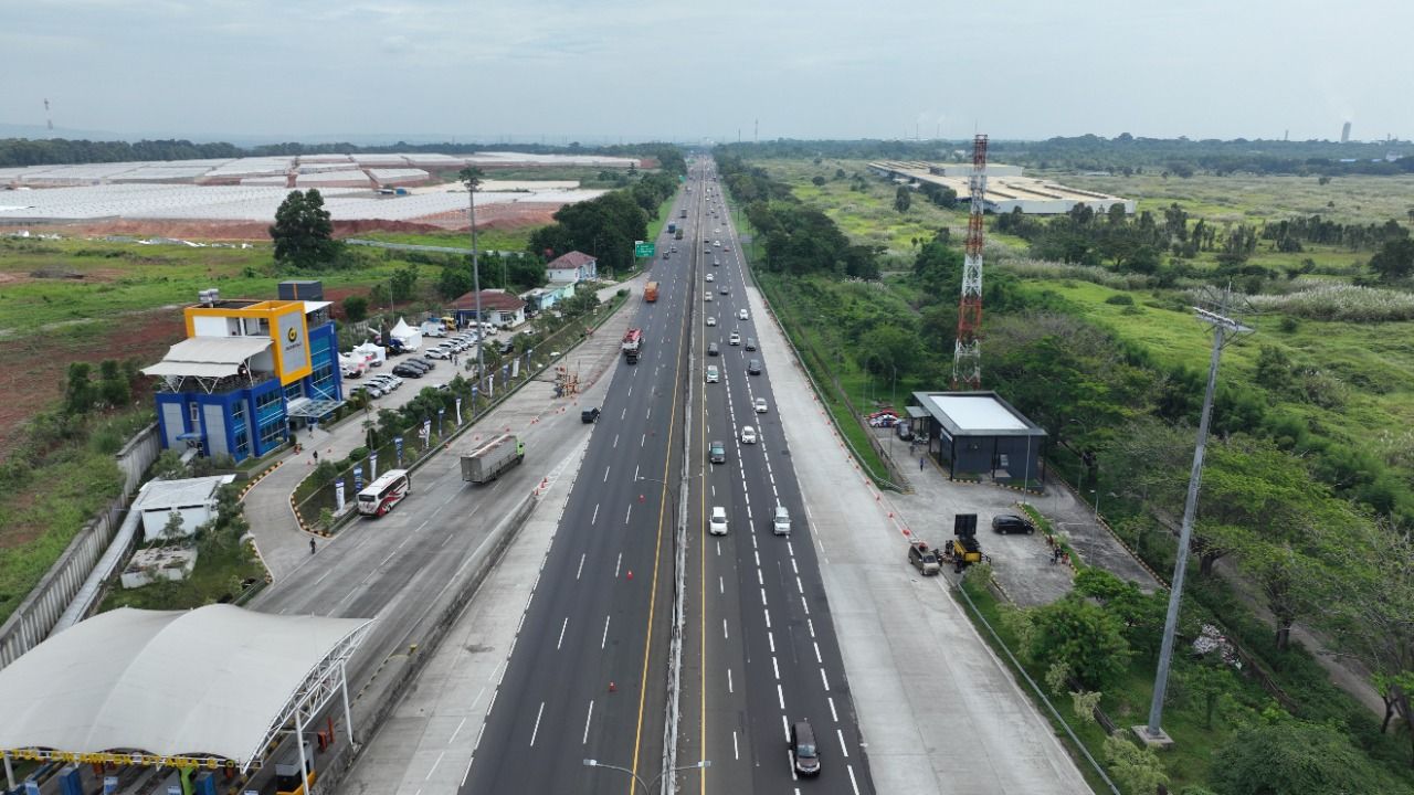 Tol Jakarta-Cikampek Source: PT Jasa Marga (persero) Tbk