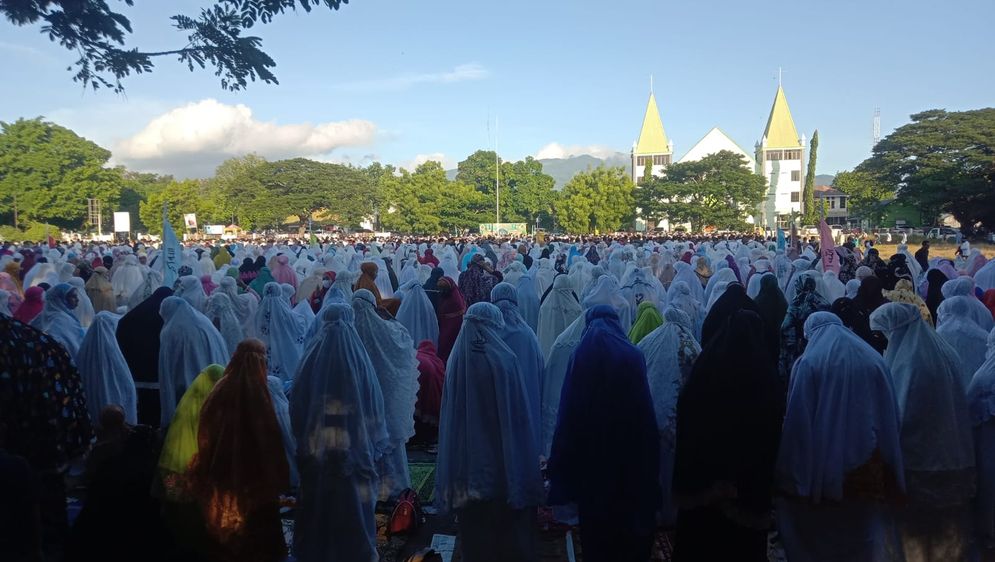 sholat Ied.jpg