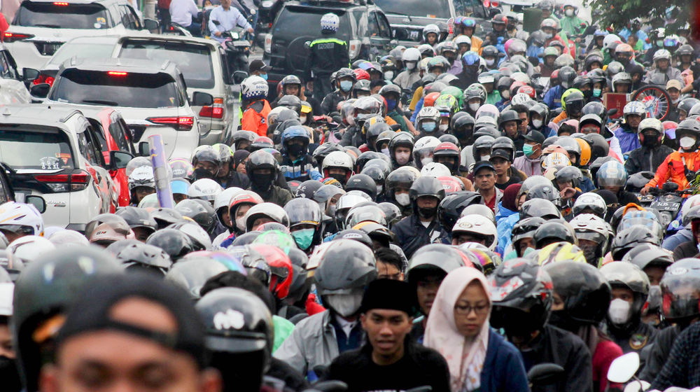 Macet Jalur Puncak.jpg