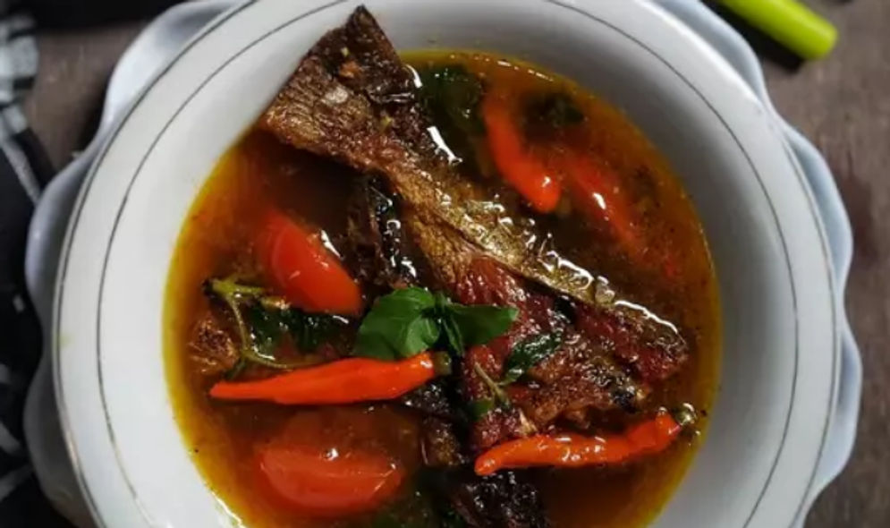 Pindang ikan salai