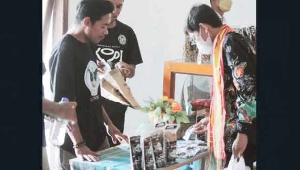 Mengenal 'Kopi Adak' di Manggarai Timur