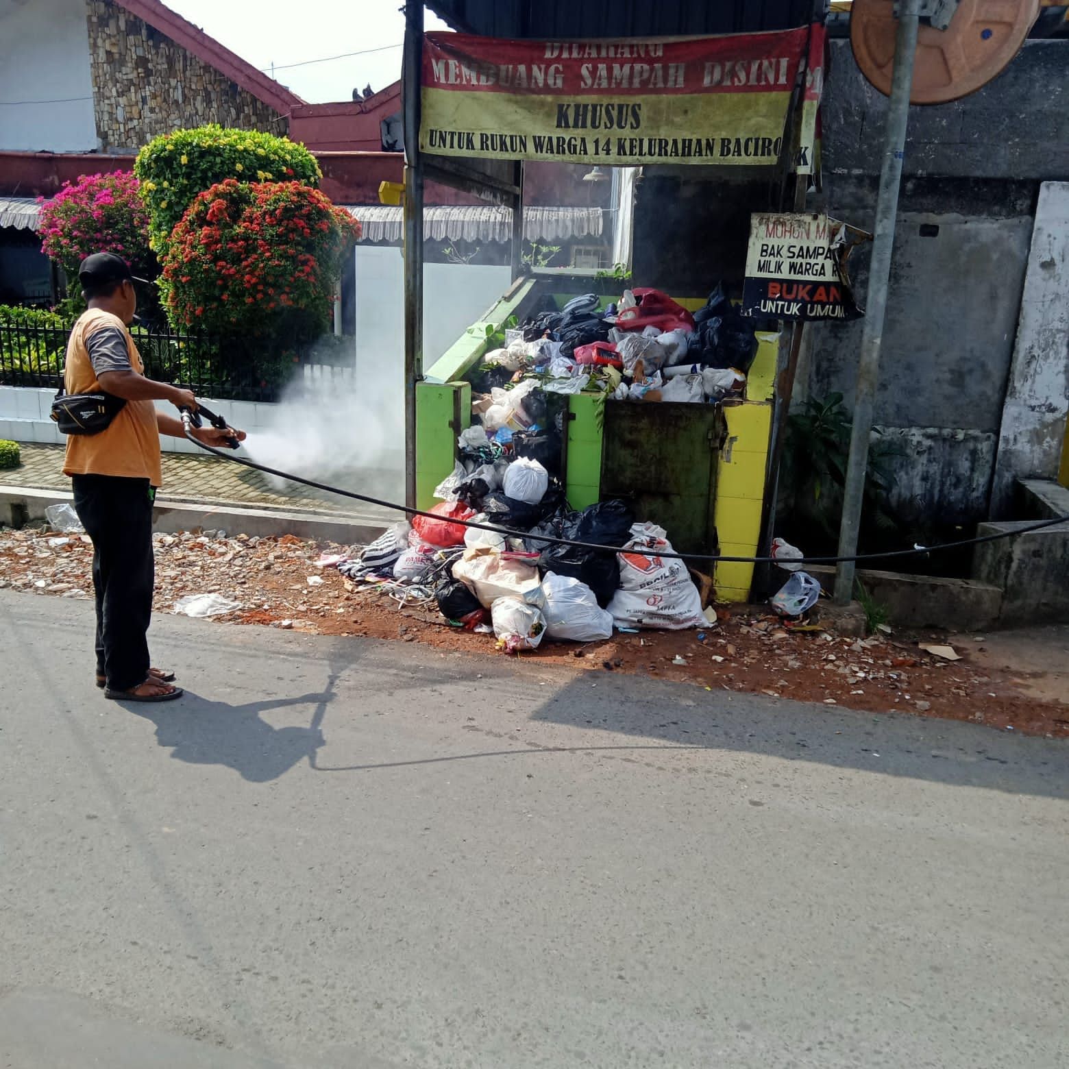 DLH Kota Yogyakarta Mulai Angkuti Sampah Di Sejumlah Titik - Jogjaaja