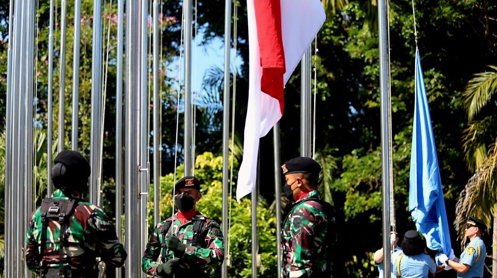 GPDRR 2022, bendera merah putih dan bendera PBB berkibar di Bali