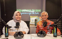 dr. Imran Agus Nurali, Sp. KO, Direktur Promosi Kesehatan & Pemberdayaan Masyarakat Kementerian Kesehatan Republik Indonesia (kanan), bersama perwakilan Lemonilo saat berbincang dalam sesi #TanyaAhlinya.  (1).jpg