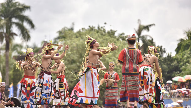 Festival Internasional di Kalimantan dalam 'Kharisma Event Nusantara 2022'