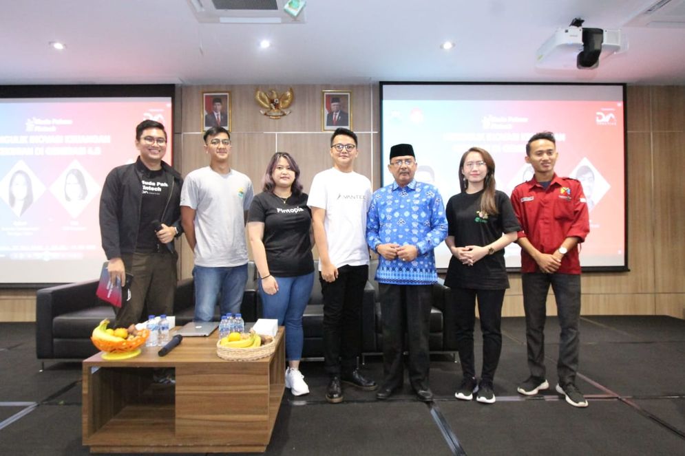 Easycash-Cairin Edukasi Pemakaian Fintech untuk Mahasiswa Palembang