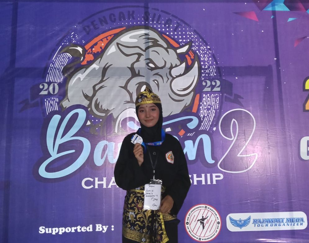 Nur Avia Mahasiswi Prodi Sistem Informasi   IIB Darmajaya Juara Kejurnas Pencak Silat Banten Championship 2.
