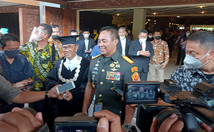 Dihadiri Panglima TNI, UGM Wisuda 1.023 Mahasiswa 