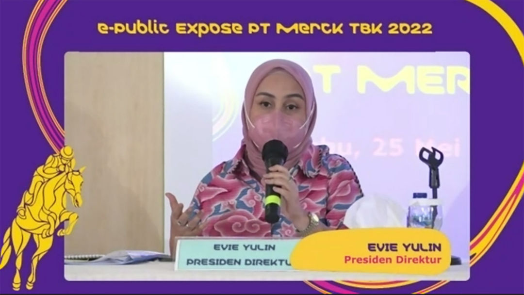 Presiden Direktur MERK Evie Yulin Presiden dalam paparan publik  MERK 25 Mei 2022.jpeg