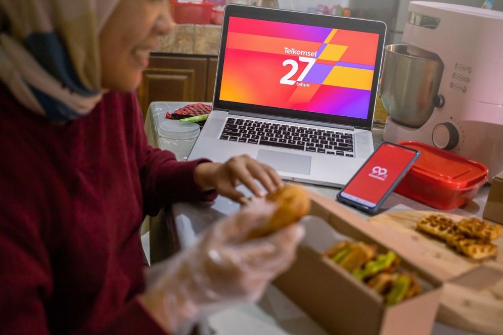 Memasuki usia ke-27 Telkomsel menegaskan komitmen untuk #BukaSemuaPeluang bagi kemajuan bangsa melalui pemanfaatan seluruh aset dan ekosistem teknologi digital.