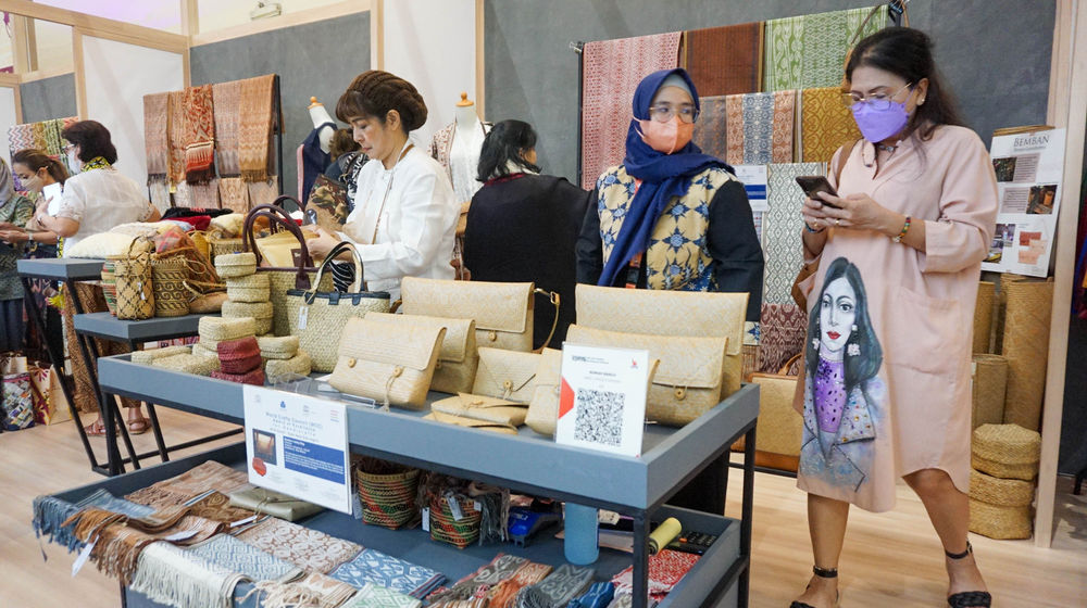 Pameran UMKM Karya Kreatif Indonesia.jpg