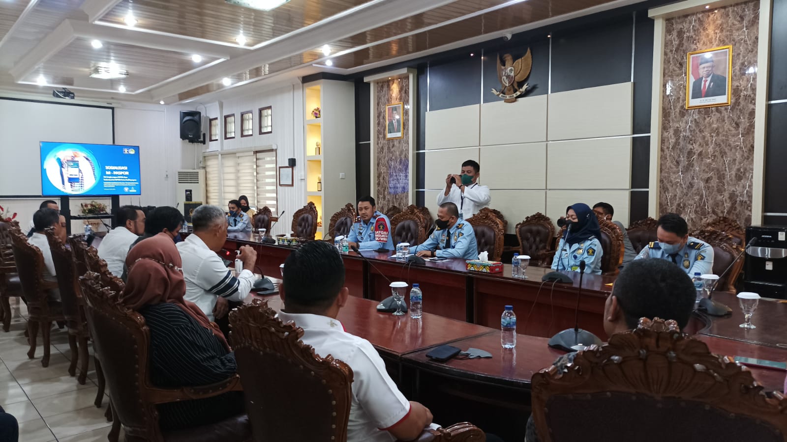 DPRD Balikpapan menerima kunjungan dari Kantor Imigrasi Kelas I TPI Kota Balikpapan di Ruang Rapat Gabungan DPRD Balikpapan, Jumat (27/5/2022).