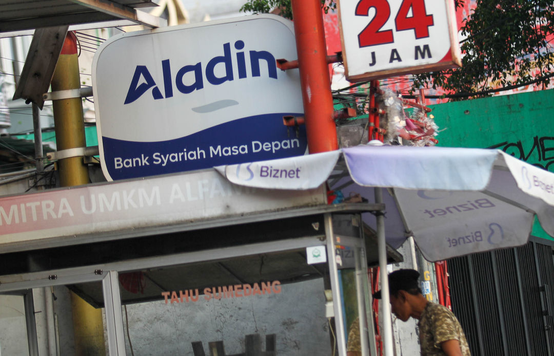 Logo Bank Aladin di Jakarta. Foto: Panji Asmoro/TrenAsia