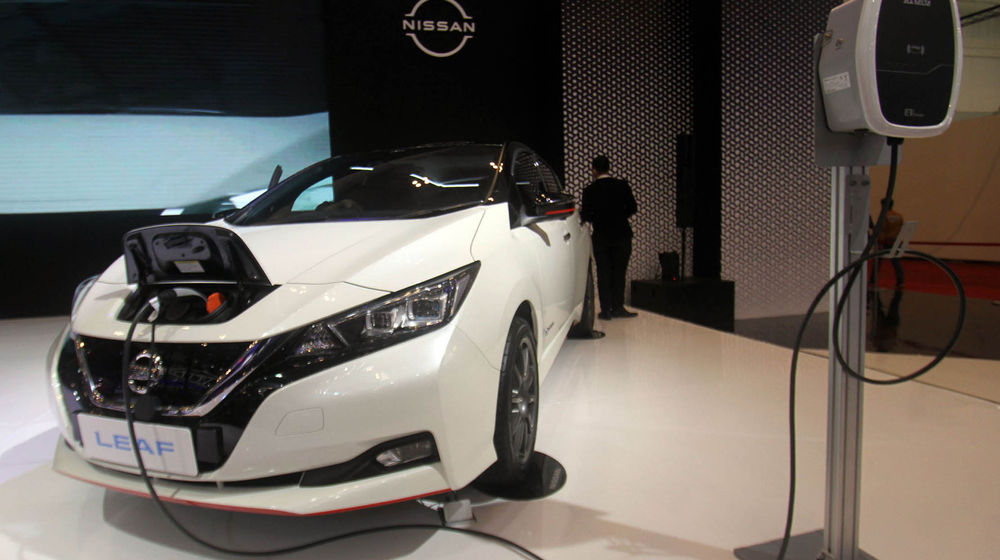 Ilustrasi Mobil Listrik - Panji 2.jpg