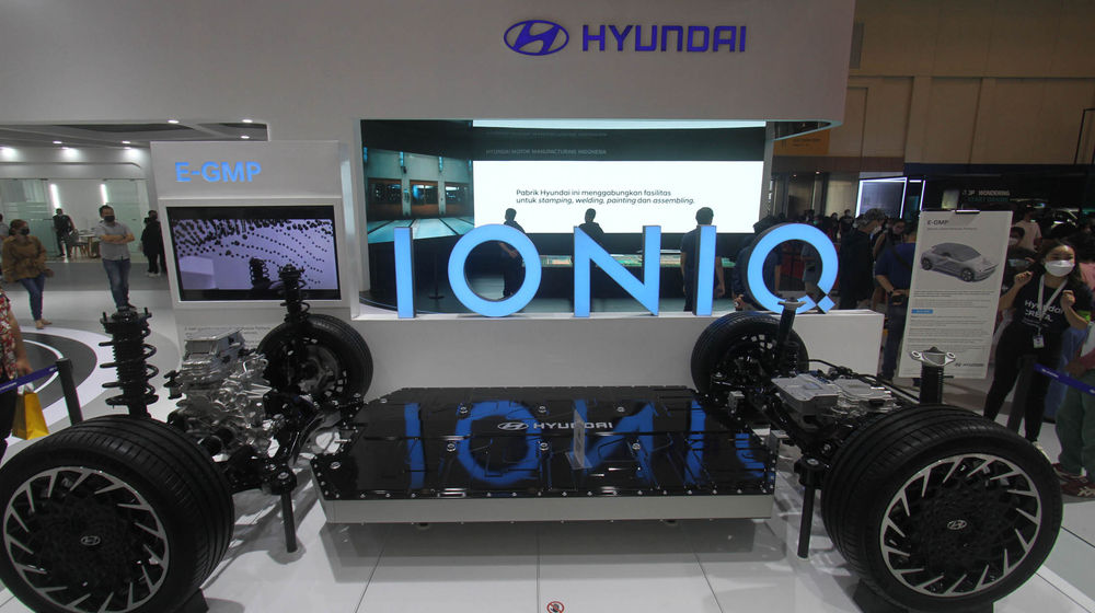 Ilustrasi Mobil Listrik - Panji 3.jpg