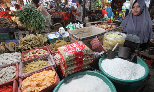 Aktifitas Pasar Tradisional - Panji 4.jpg
